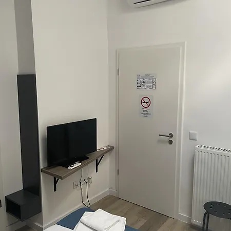 Res Budapest