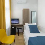 Res Szálloda 3*